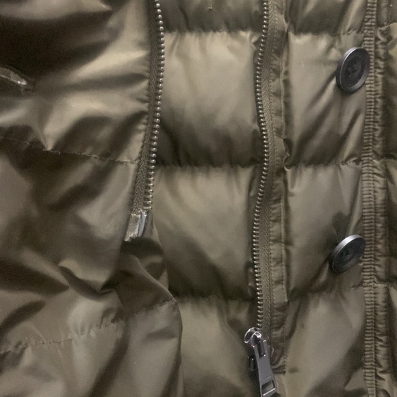 Green Burberry Brit Coat - Picture 8 of 9
